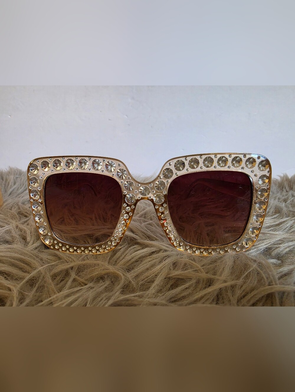 Oversized Crystal-Trim Frame Sunglasses with Brown Gradient Lenses Sz 2"X2.5"